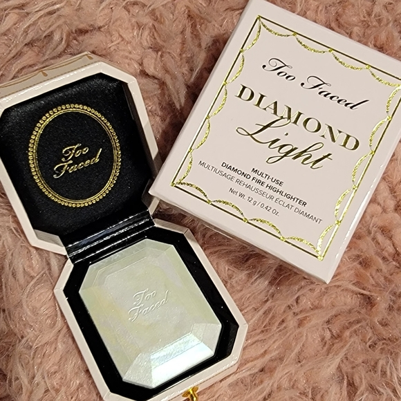 NWT Too Faced diamond highlighter